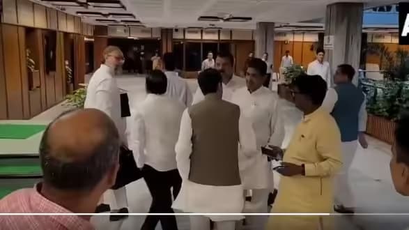 Opposition MPs to boycott Waqf Bill parliamentary committee meetings, allege brazen violation of ethics by JPC chaimran