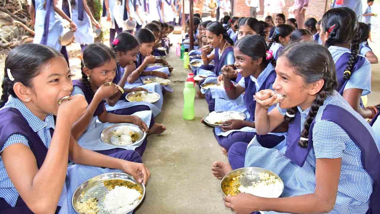 Telangana Education Commission proposes major overhaul of midday meal scheme to improve food quality