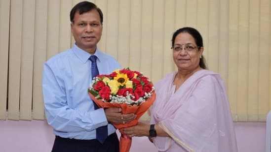 Prof MP Gupta steps in as director of IIM Lucknow