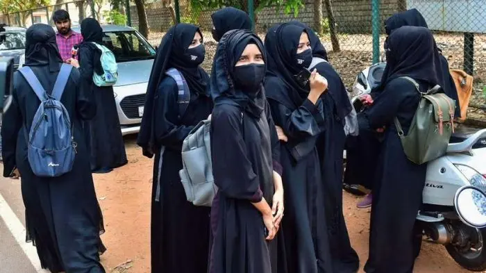 Karnataka withdraws 2022 uniform order, allows hijab and other religious symbols in schools and colleges
