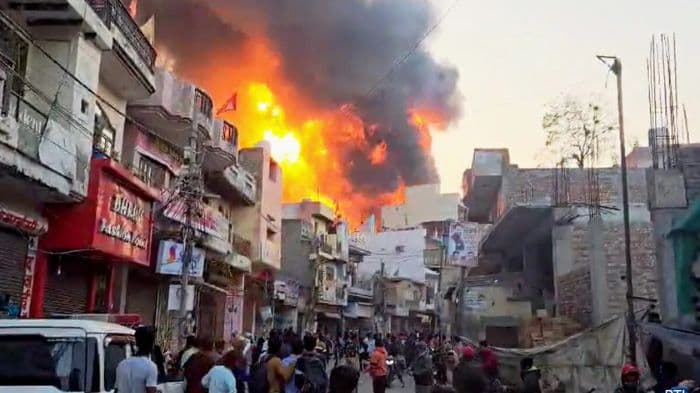 Delhi fire tragedy: Licence renewal application was filed even as blaze raged, probe finds