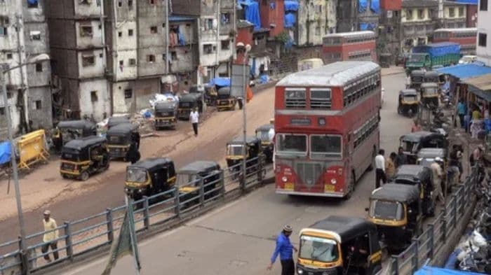 Mumbai taxi-auto drivers oppose mandatory Marathi requirement, move Bombay HC seeking stay on govt notice