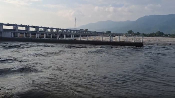 Nepal flash flood puts Bihar on alert as Gandak water levels come under watch