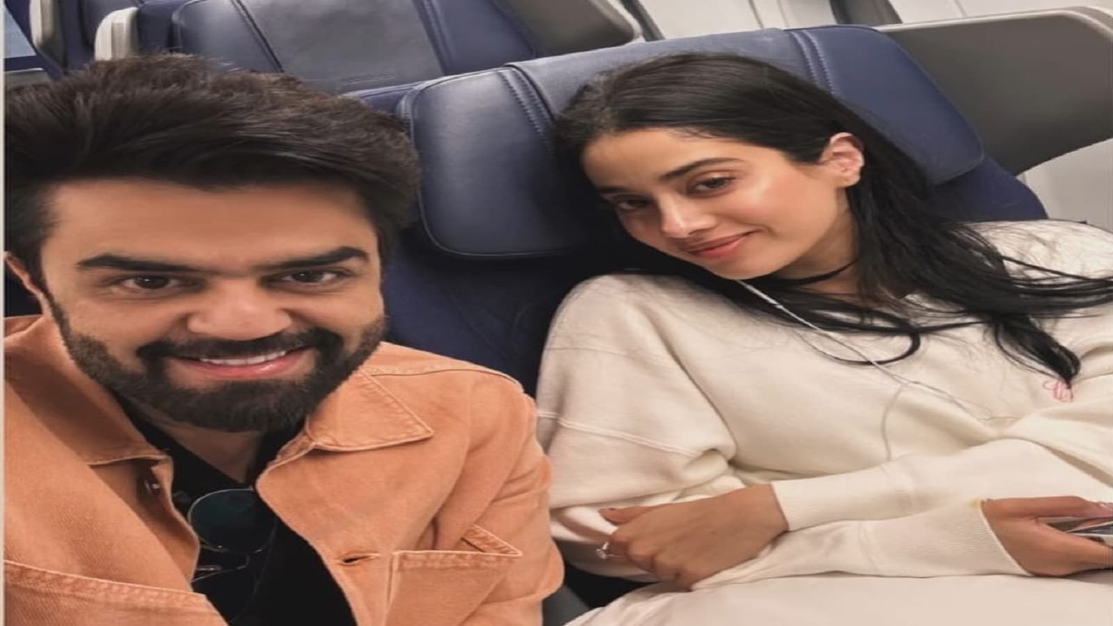 Maniesh Paul Thanks ‘Strong Girl’ Janhvi Kapoor for Caring for Him During Turbulent Flight