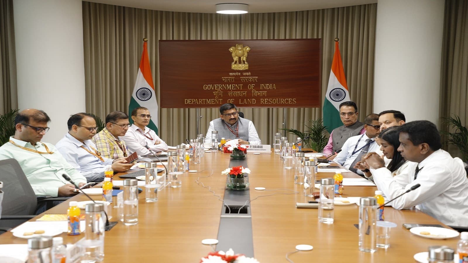 Sri Lankan Delegation Studies India’s Large-Scale Land Governance Reforms