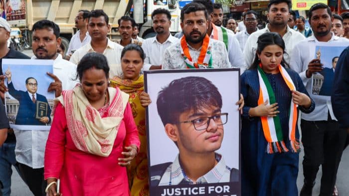 IIT Bombay student death case: Parents insist on protesting outside campus gate