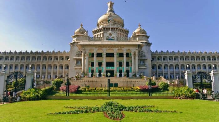 Karnataka plans to extend AI training to government school students from Class 6