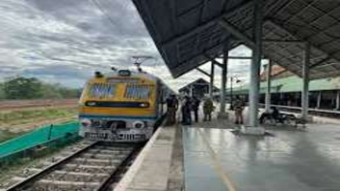 Cabinet Approves 78-Day Productivity Bonus for 11.4 Lakh Railway Employees