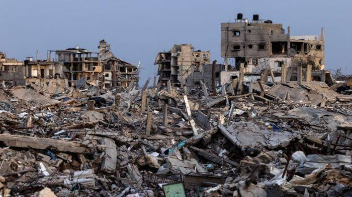 Hamas Rejects Disarmament, US and Israel Consider Iran Strikes